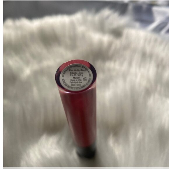 Mally Beauty Kiss Me Lip Gloss In Shade Mwah!‎ - Picture 2 of 2